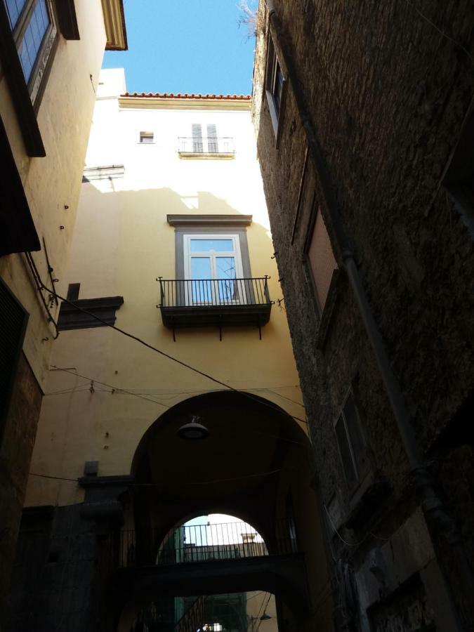 Il Teatro Di Nerone Daire Napoli Dış mekan fotoğraf